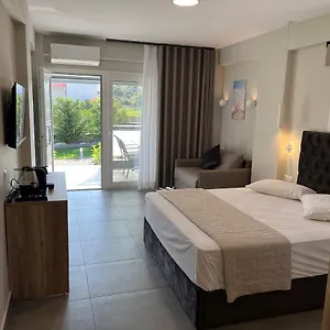 Ξενοδοχείο με διαμερίσματα Astra Luxury