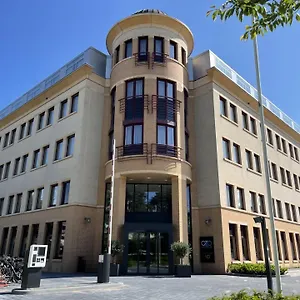*** Hotel Ozo Antares Airport Nederland