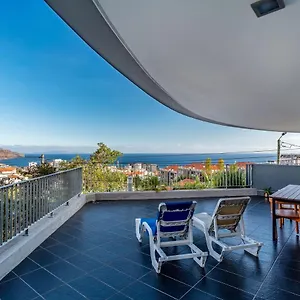 Virtudes Ocean View With Pool By Hr Madeira Portugal